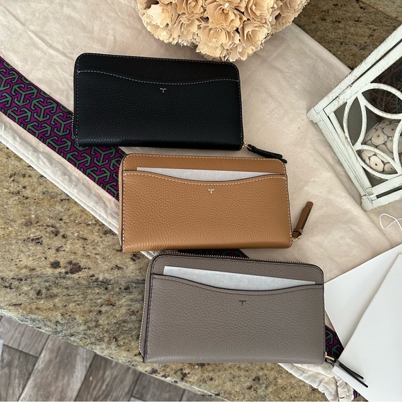 New Tory Burch thea continatal wallet ❤️‍🔥 price for each - Picture 3 of 13